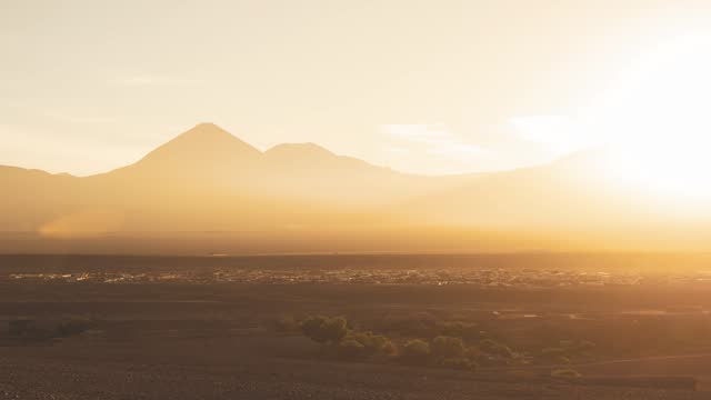 Time-lapse：Valley of the Moon in the Atacama Desert, Chile, South America,