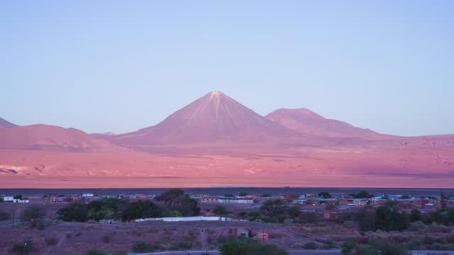 Time-lapse：Valley of the Moon in the Atacama Desert, Chile, South America,