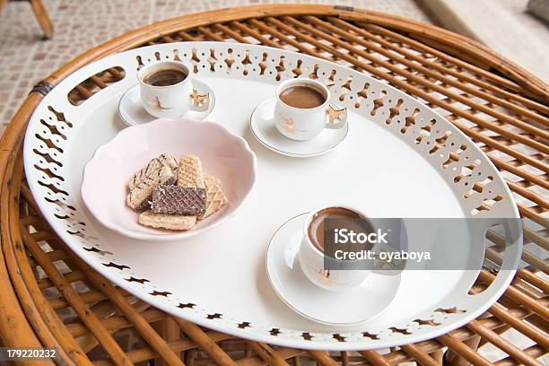 Photo libre de droit de Café Turc Et Des Cookies Pour Les Clients banque d'images et plus d'images libres de droit de Biscuit - Biscuit, Boisson chaude, Café - Boisson