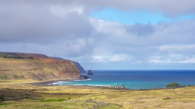 Time-lapse：Tongariki ahu at Easter island