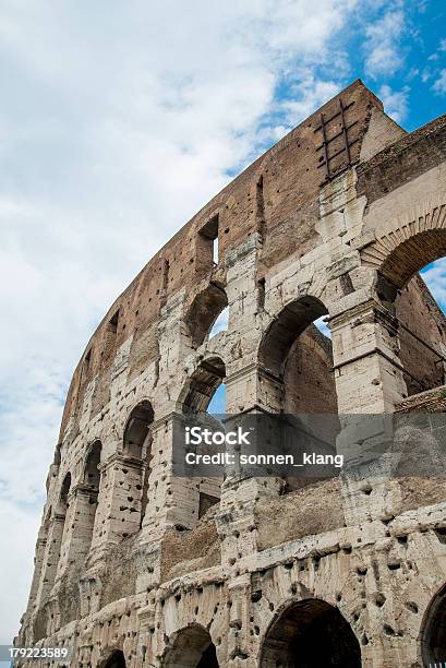 Roma Locais De Interesse Histórico - Fotografias de stock e mais imagens de Arcaico - Arcaico, Arruinado, Azul