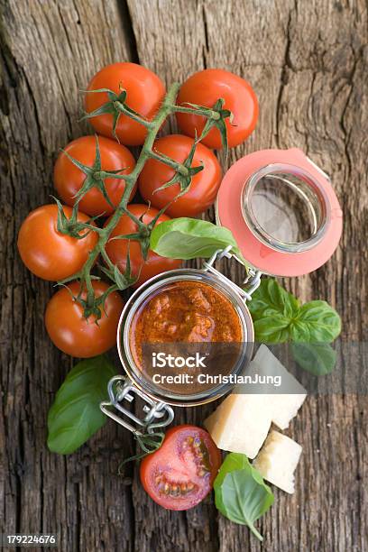 Foto de Vermelha E Pesto e mais fotos de stock de Azeite - Azeite, Comida, Comida italiana