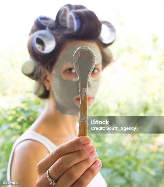 フェイシャルマスク - にきびのストックフォトや画像を多数ご用意 - にきび, エステティックサロン, エステ施術