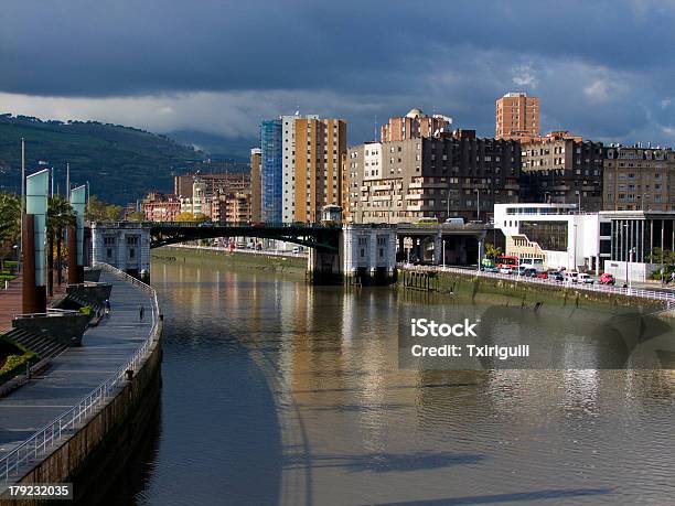 Puente De Deusto Bilbao Vizcaya Pais Vasco España Stockfoto und mehr Bilder von Brücke