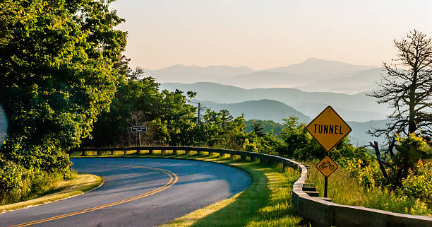 istock early morning sunrise over blue ridge mountains 179232571
