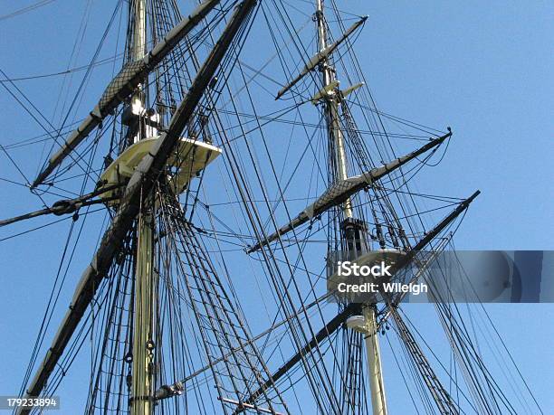 Tall Ships Tauwerk Gegen Den Himmel Stockfoto und mehr Bilder von Abenteuer - Abenteuer, Fotografie, Großsegler