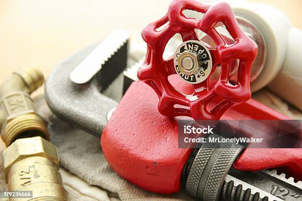 Foto de Ferramentas De Trabalho e mais fotos de stock de Tanque de Armazenamento - Tanque de Armazenamento, Ajustável, Alicate