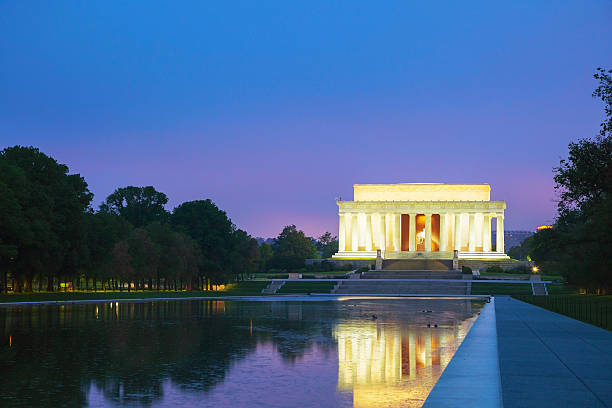 istock The Abraham Lincoln Memorial in Washington, DC 179235678