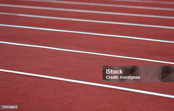 Pista Di Atletica - Fotografie stock e altre immagini di Cerchio - Cerchio, Competizione, Composizione orizzontale