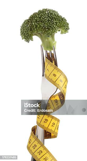 Forcella Con Broccoli Isolato Su Bianco - Fotografie stock e altre immagini di Alimentazione non salutare - Alimentazione non salutare, Alimentazione sana, Antipasto