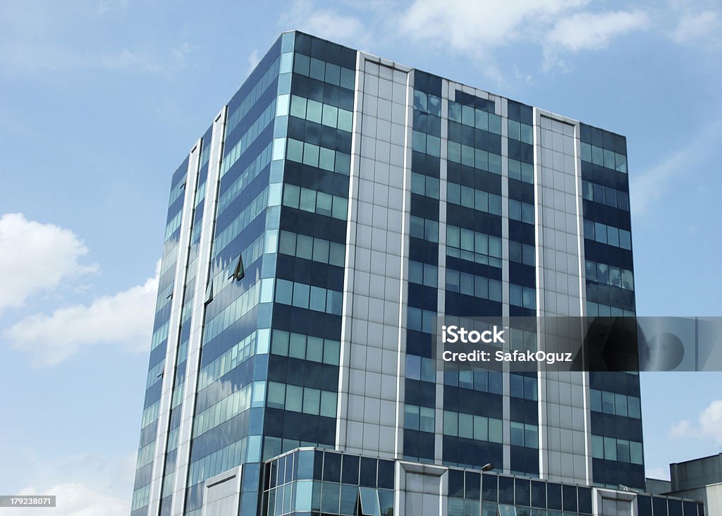 Edificio adibito a uffici - Foto stock royalty-free di Esterno di un edificio