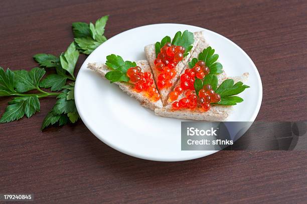 Tartlets 캐비어 파슬리 한 플라테 0명에 대한 스톡 사진 및 기타 이미지 - 0명, 딜-허브, 레스토랑