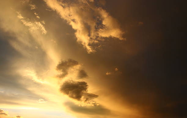 nuvens de tempestade - extremwetter - fotografias e filmes do acervo