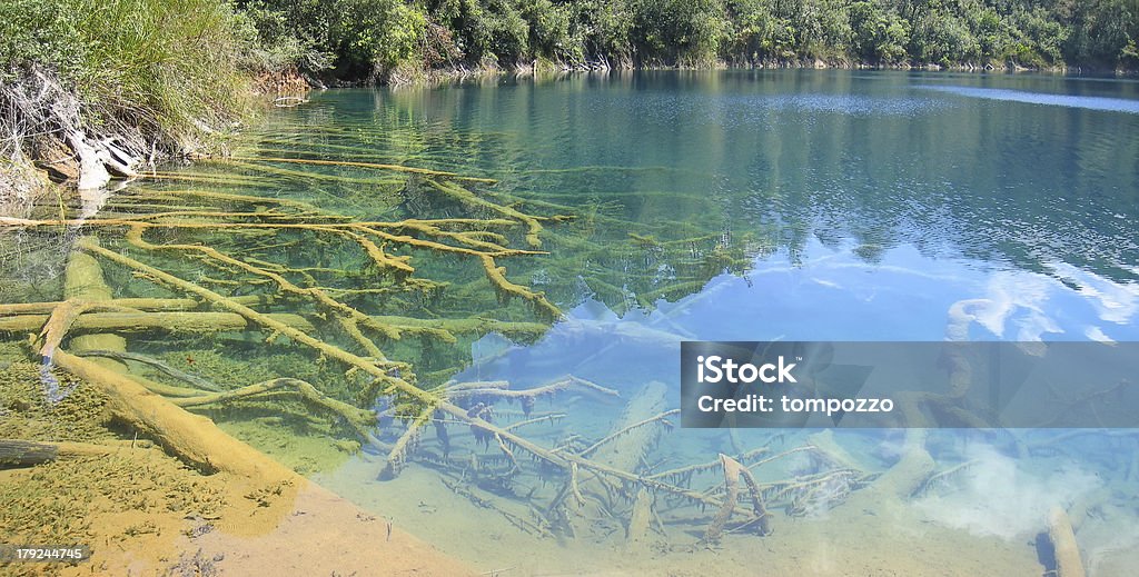 Аква-Ас�уль, Lagunas de Montebello, Мексика, панорама - Стоковые фото Montebello Lagoon роялти-фри