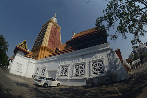 Nakhon Tham, Phra Maha Chedi, Wat Dhammamongkol, Thao Bunyanonthawihan Carrying out meditation courses To teach meditation to the general public. Located at Bangkok capital city in Thailand.