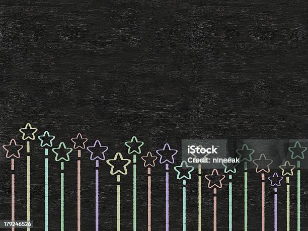 Photo libre de droit de Stars Couleurs Ligne Écrit Sur Le Tableau Noir En Arrièreplan En Haute Résolution banque d'images et plus d'images libres de droit de Abstrait