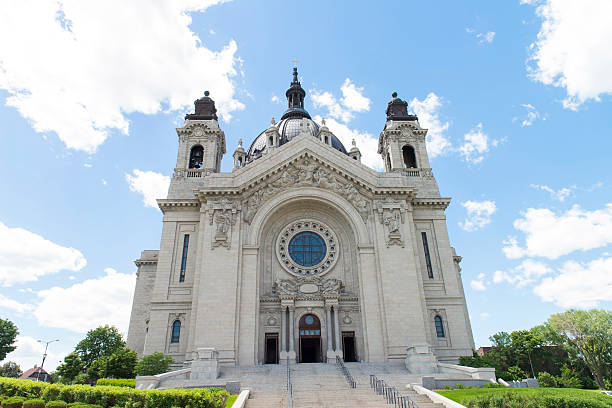 istock Cathedral of Saint Paul 179248783