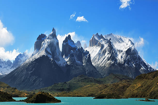 istock Epic beauty  landscape - Cliffs of Los Kuernos 179249097