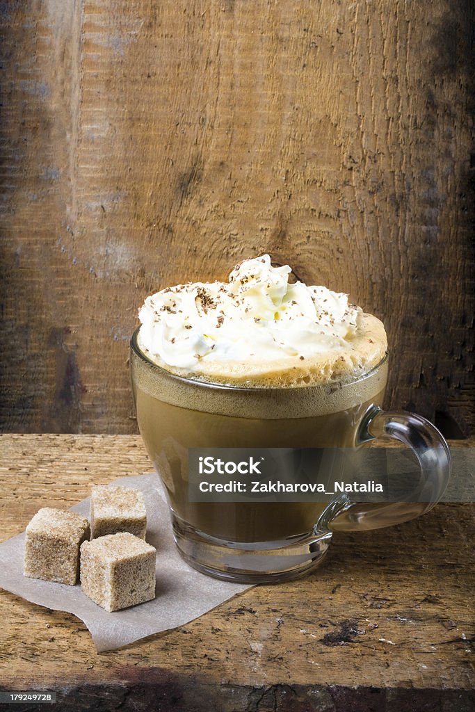 Cappuccino café com creme, aos - Royalty-free Aldeia Foto de stock
