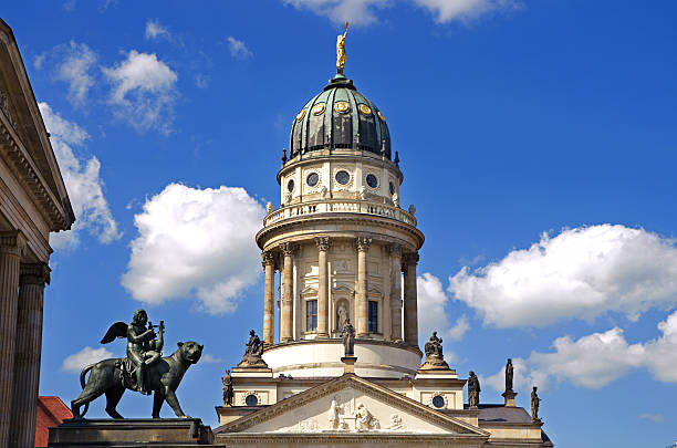 istock berlin gendarmenmarkt lion 179250031