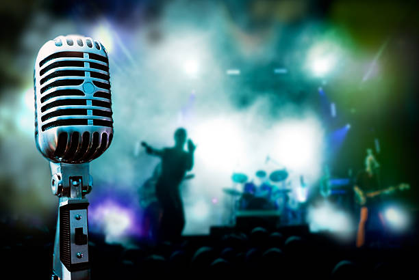 live music background Illustration concert and vintage microphone performance group stock pictures, royalty-free photos & images