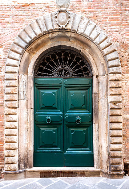 istock Door in Lucca, Tuscany, Italy. 179254284