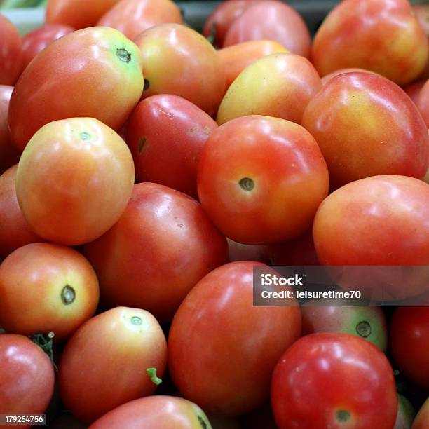 Tomaten Stockfoto und mehr Bilder von Abnehmen - Abnehmen, Agrarbetrieb, Bildhintergrund