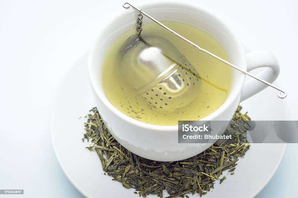 Chá verde com um infuser - Foto de stock de Alimentação Saudável royalty-free