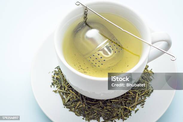 Foto de Chá Verde Com Um Infuser e mais fotos de stock de Alimentação Saudável - Alimentação Saudável, Alumínio, Antioxidante
