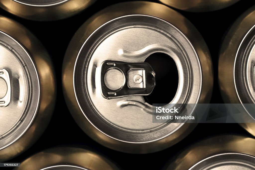 Viel trinken Dosen - Lizenzfrei Abfüllanlage Stock-Foto