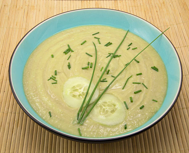 istock Cucumber and avocado soup on bamboo placemat 179255468