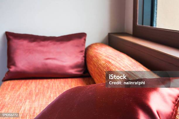 Komfortable Orientalischen Stil Wohnzimmer Corner Stockfoto und mehr Bilder von Behaglich - Behaglich, Bett, Chaiselongue