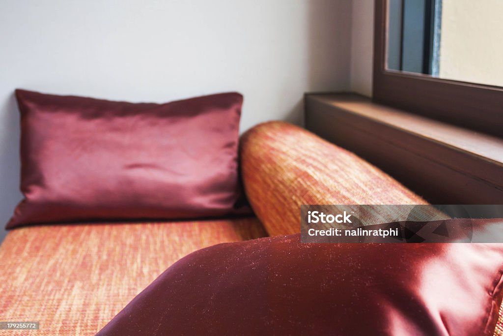 Confortável estilo oriental de sala de estar de esquina - Foto de stock de Aconchegante royalty-free