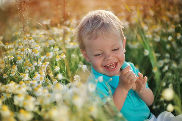 istock daisies and baby 179255916