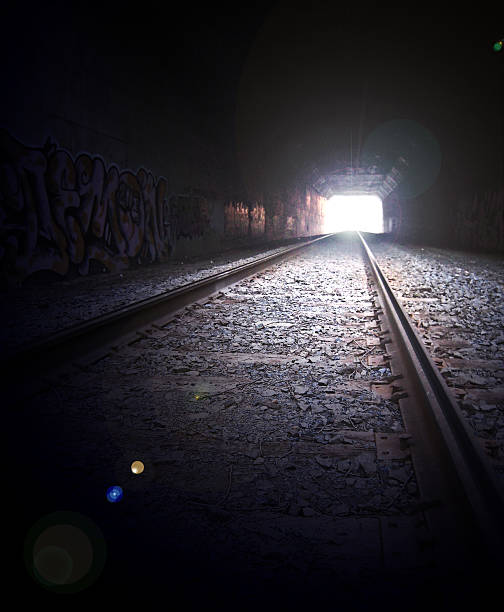 Luz no Final do Túnel - foto de acervo