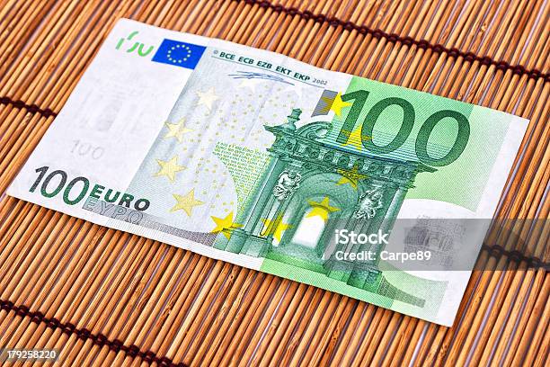 100 유로 지폐 100 유로 지폐에 대한 스톡 사진 및 기타 이미지 - 100 유로 지폐, 지폐 통화, 0명