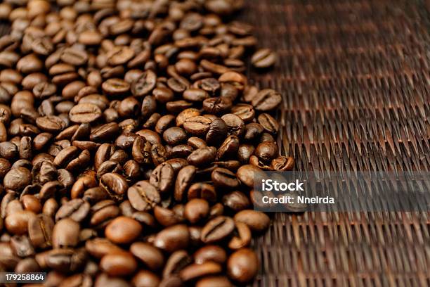 커피 브라운 갈색에 대한 스톡 사진 및 기타 이미지 - 갈색, 농업, 단일 객체