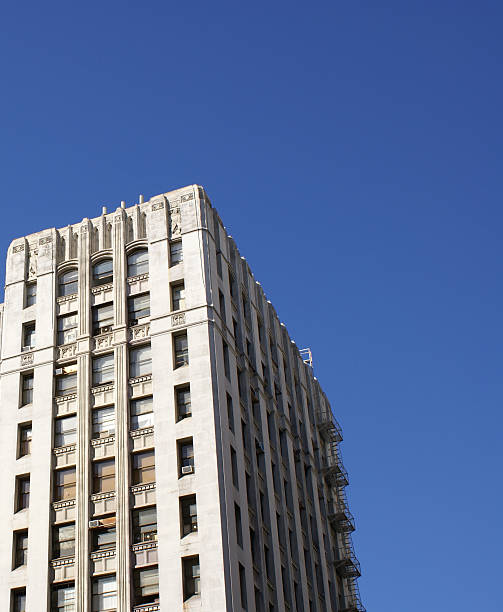 istock Antique Skyscraper Building Los Angeles 179259019