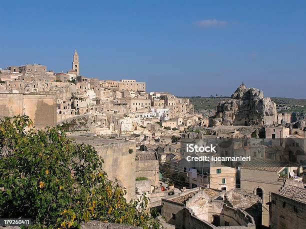 Sassi Di Matera — стоковые фотографии и другие картинки Архитектура - Архитектура, Без людей, Горизонтальный