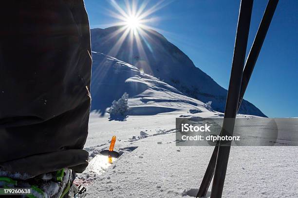 Ski Touring - Fotografias de stock e mais imagens de Ao Ar Livre - Ao Ar Livre, Aventura, Bastão de Esqui