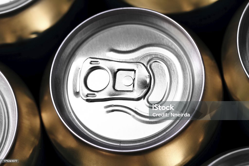 Много of drinking cans - Стоковые фото Алкоголь - напиток роялти-фри