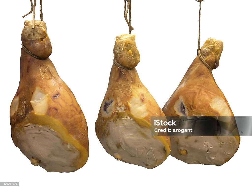 Trois de porc jambon serrano isolé sur blanc - Photo de Jambon libre de droits