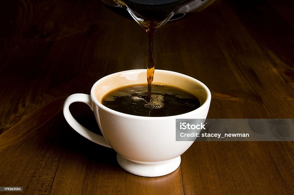 Xícara de café, ler - Foto de stock de Verter royalty-free