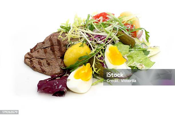 Ensalada De Carne Foto de stock y más banco de imágenes de Aceite para cocinar - Aceite para cocinar, Aderezo, Aire libre