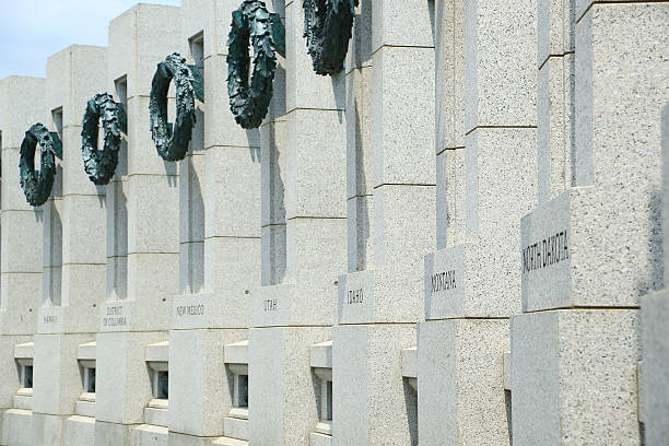 istock World war II memorial 179263882