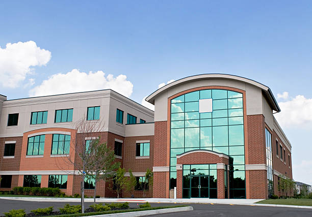 corporate edificio - office park office building medical building industrial building fotografías e imágenes de stock