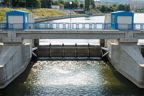 istock Hydroelectric power station 179264715