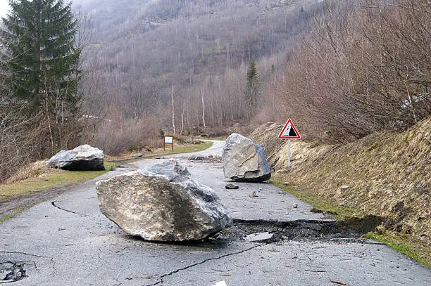 "This photo was taken on the cormet road in Roselend, sAparant Boug Saint Maurice de Beaufort (Savoie). It's spring and fortunately the road is not yet open!"