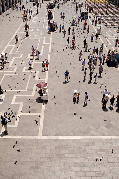 istock Pigeons and People 179267242