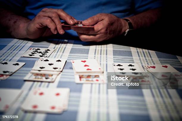 Foto de Solitaire e mais fotos de stock de Jogo de lazer - Jogo de lazer, Jogo de paciência, Adulto